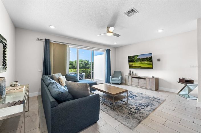 Image No.10-3 Bed Townhouse for sale