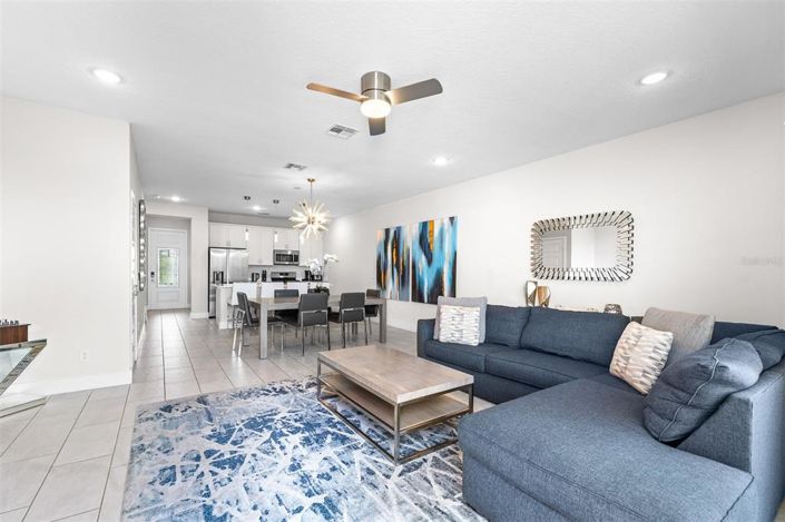 Image No.13-3 Bed Townhouse for sale