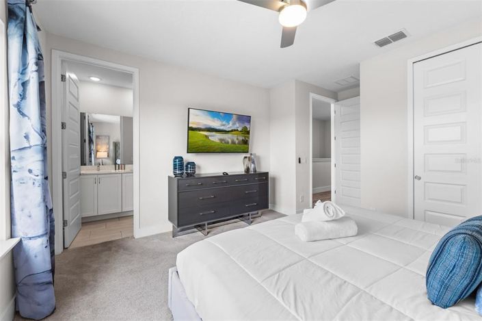 Image No.18-3 Bed Townhouse for sale