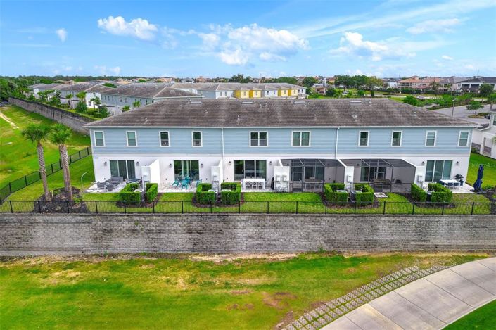 Image No.29-3 Bed Townhouse for sale