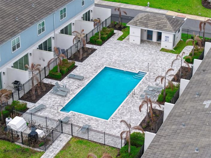 Image No.31-3 Bed Townhouse for sale