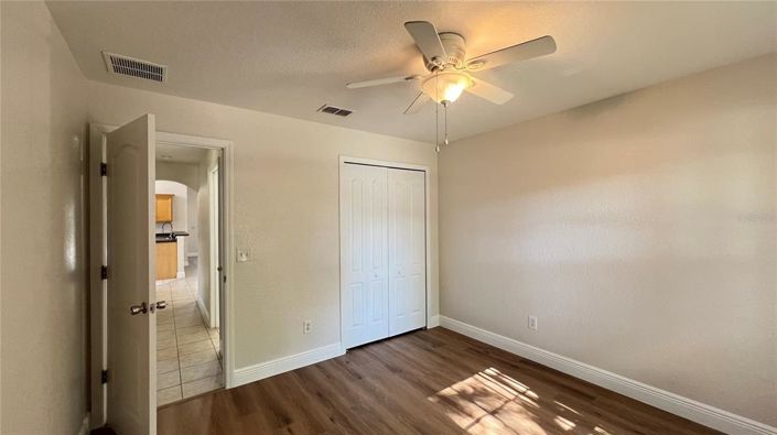 Image No.19-5 Bed House for sale