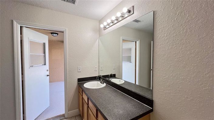 Image No.27-5 Bed House for sale