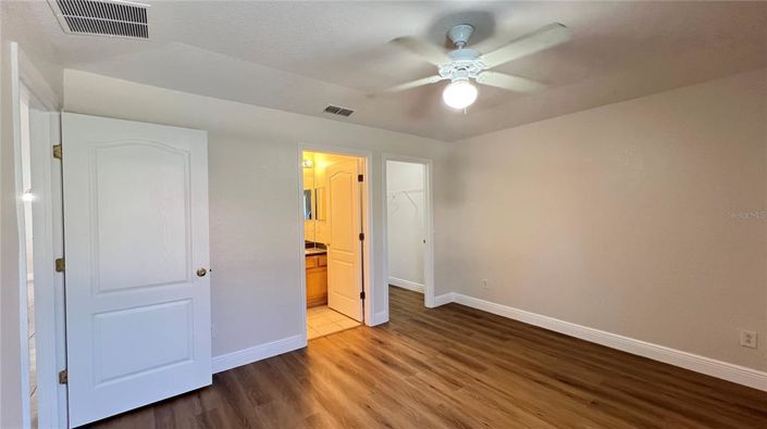 Image No.29-5 Bed House for sale