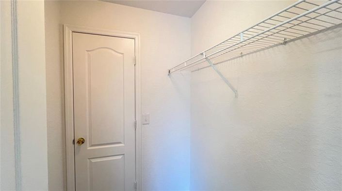 Image No.37-5 Bed House for sale