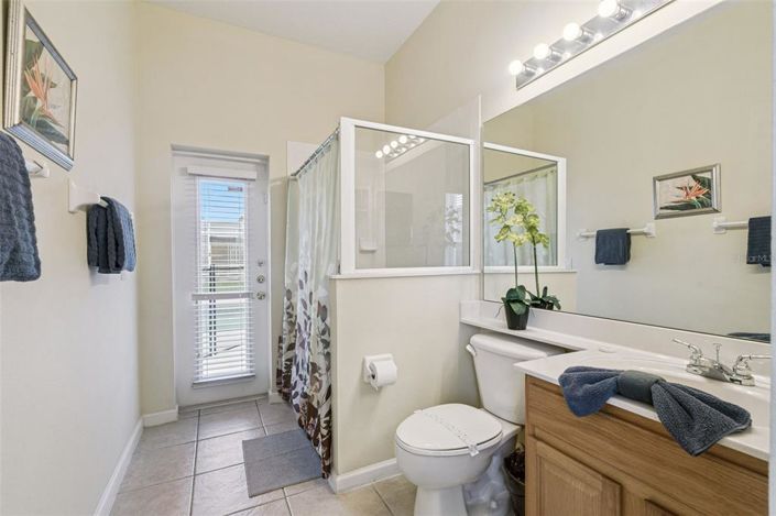 Image No.22-5 Bed House for sale