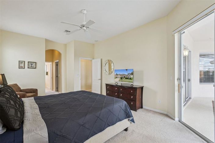 Image No.24-5 Bed House for sale