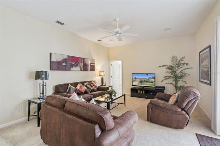 Image No.9-5 Bed House for sale