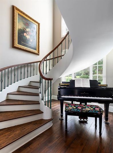 Image No.19-5 Bed House for sale