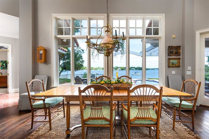 Image No.28-5 Bed House for sale