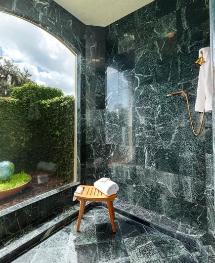 Image No.48-5 Bed House for sale