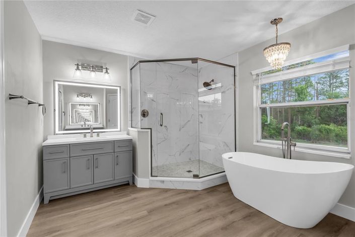 Image No.15-5 Bed House for sale