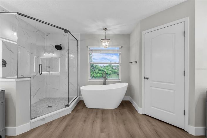 Image No.17-5 Bed House for sale