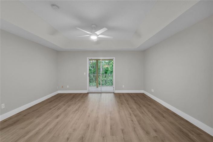 Image No.19-5 Bed House for sale