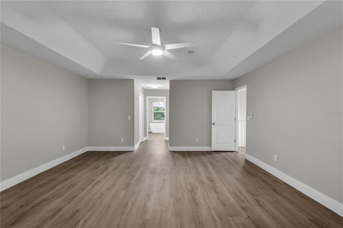 Image No.20-5 Bed House for sale