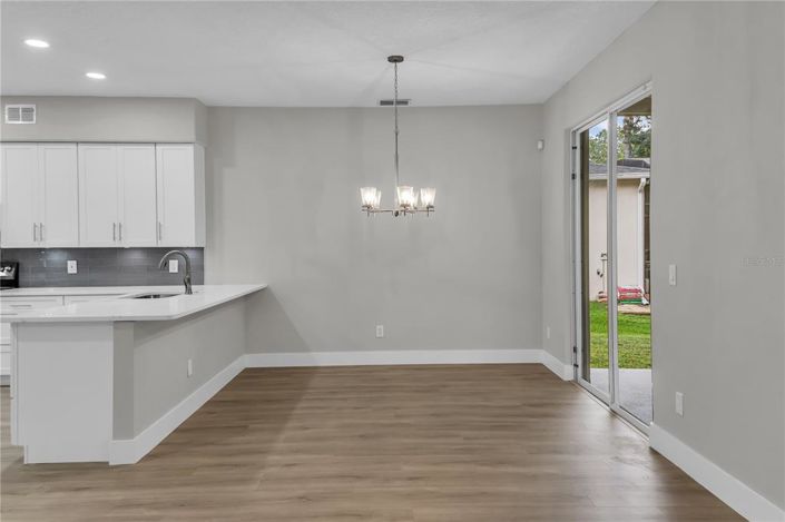 Image No.7-5 Bed House for sale