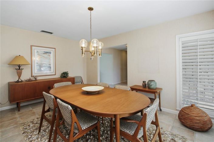 Image No.15-3 Bed House for sale