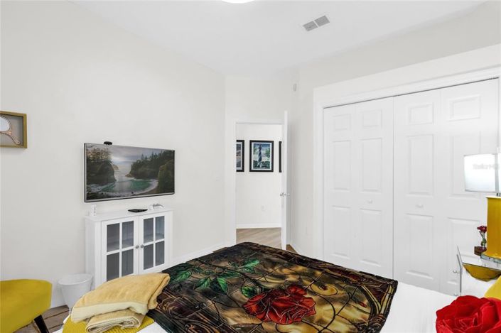 Image No.21-4 Bed House for sale