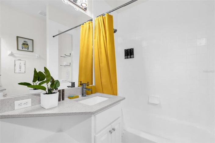 Image No.23-4 Bed House for sale