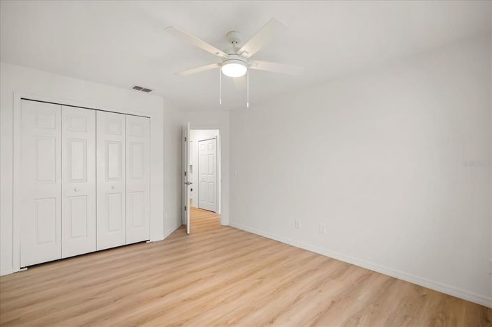 Image No.21-4 Bed House for sale