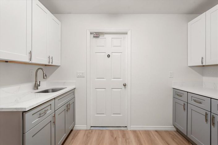 Image No.27-4 Bed House for sale