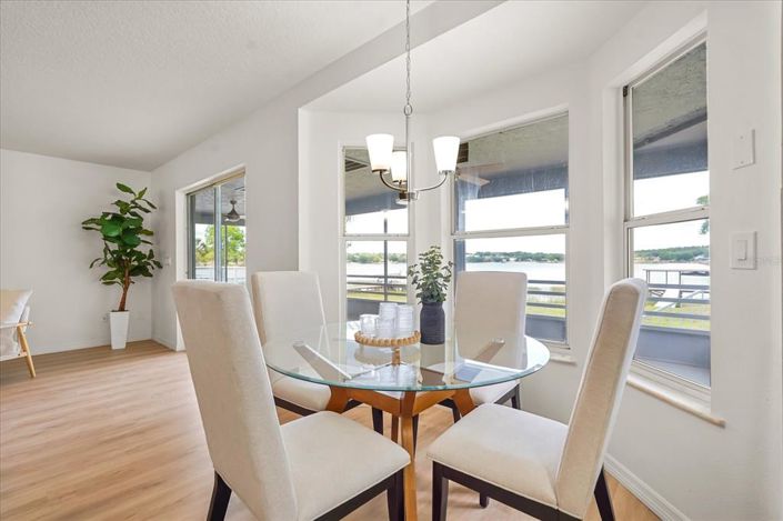 Image No.9-4 Bed House for sale