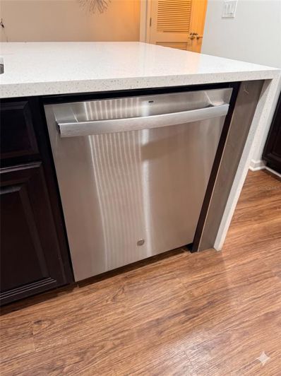 Image No.12-5 Bed House for sale