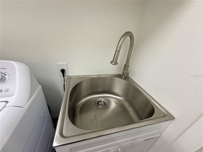 Image No.41-5 Bed House for sale