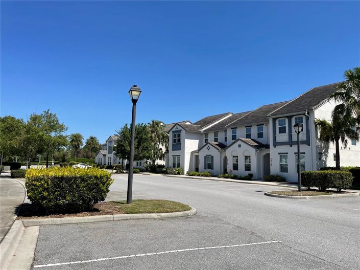 Image No.29-4 Bed Townhouse for sale