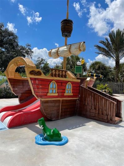 Image No.36-4 Bed Townhouse for sale