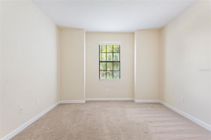 Image No.10-3 Bed House for sale