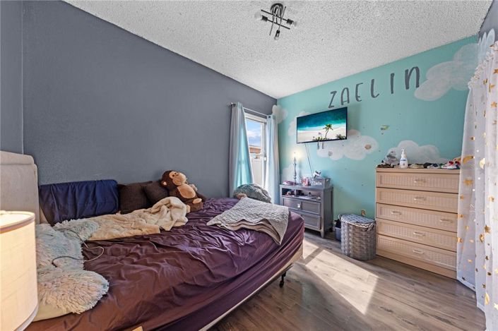 Image No.42-4 Bed House for sale