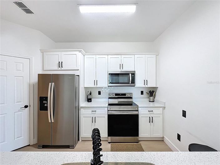 Image No.8-3 Bed Apartment for sale