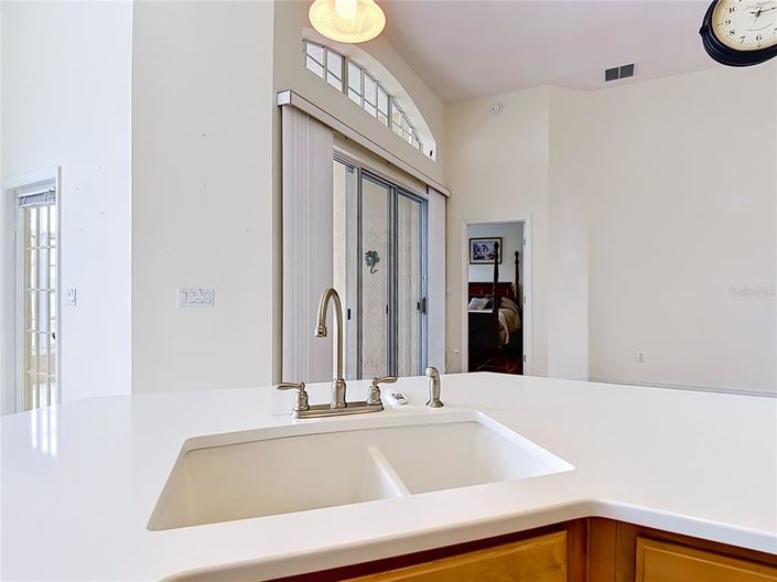 Image No.18-3 Bed House for sale