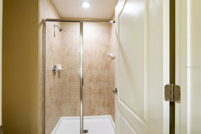 Image No.18-4 Bed Townhouse for sale