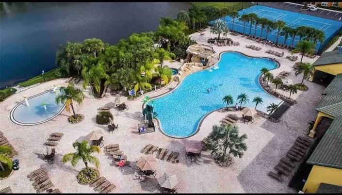 Image No.20-4 Bed Townhouse for sale