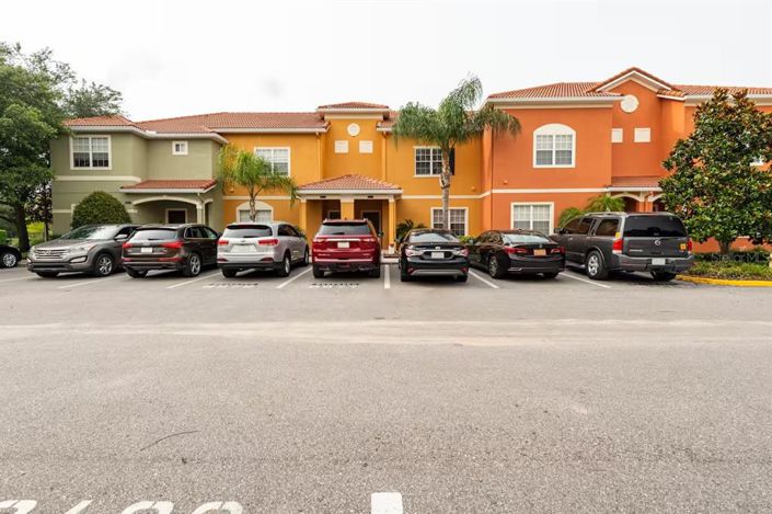 Image No.23-4 Bed Townhouse for sale