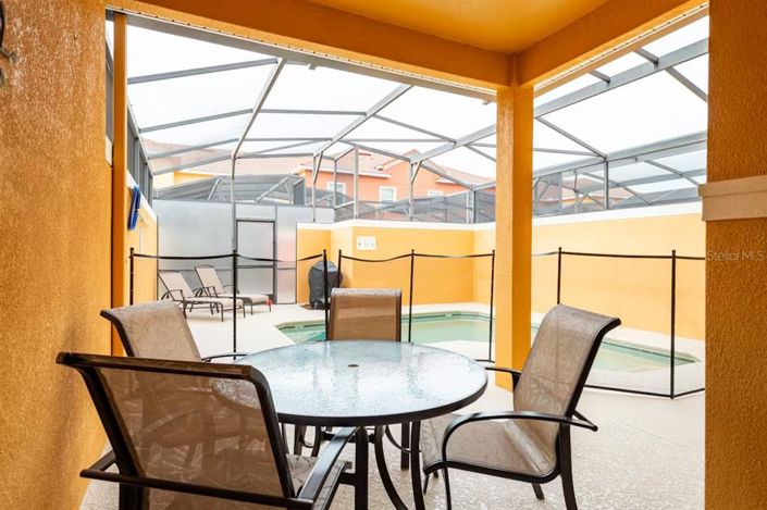 Image No.4-4 Bed Townhouse for sale