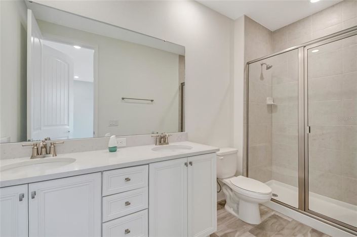 Image No.30-3 Bed Townhouse for sale