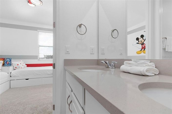 Image No.56-9 Bed House for sale