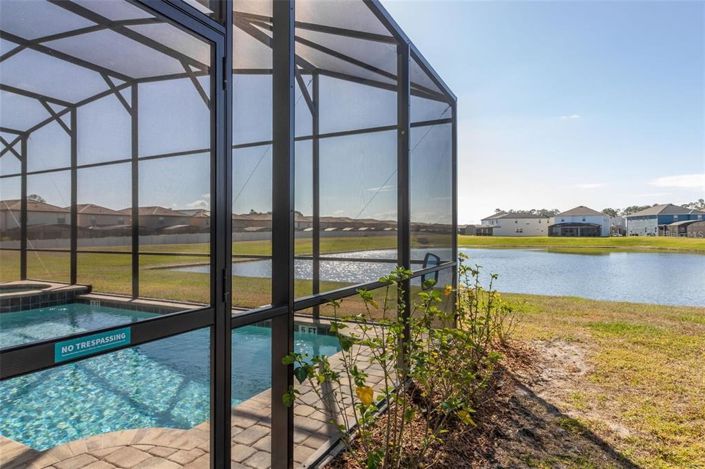 Image No.8-9 Bed House for sale