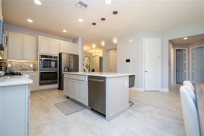 Image No.10-4 Bed House for sale