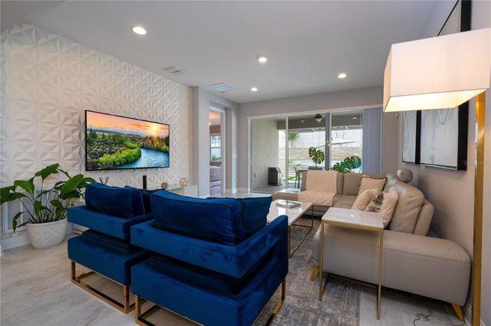 Image No.17-4 Bed House for sale