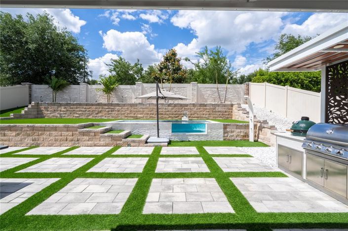 Image No.2-4 Bed House for sale