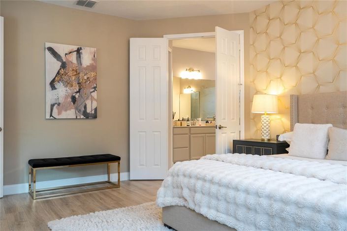 Image No.23-4 Bed House for sale