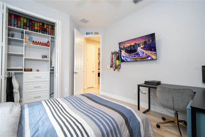 Image No.37-4 Bed House for sale