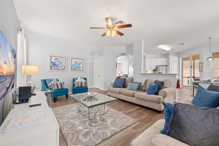 Image No.27-4 Bed House for sale