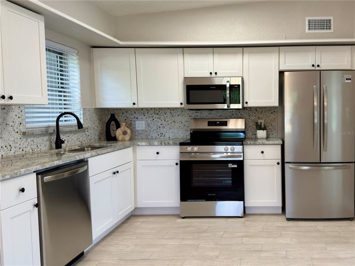 Image No.2-3 Bed House for sale