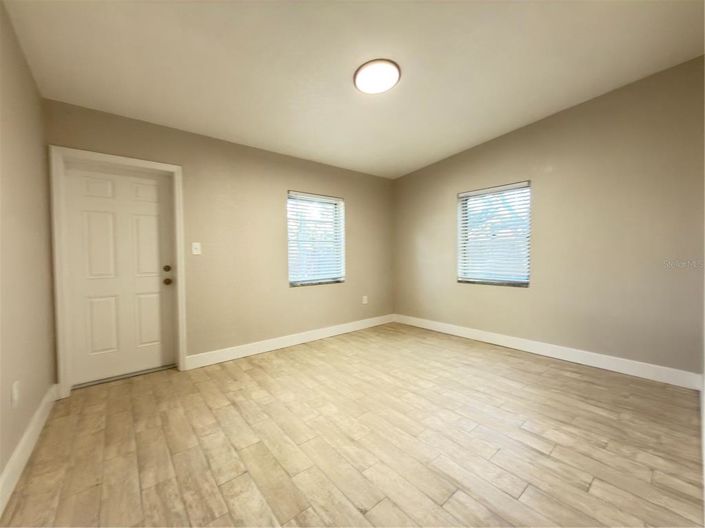 Image No.34-3 Bed House for sale