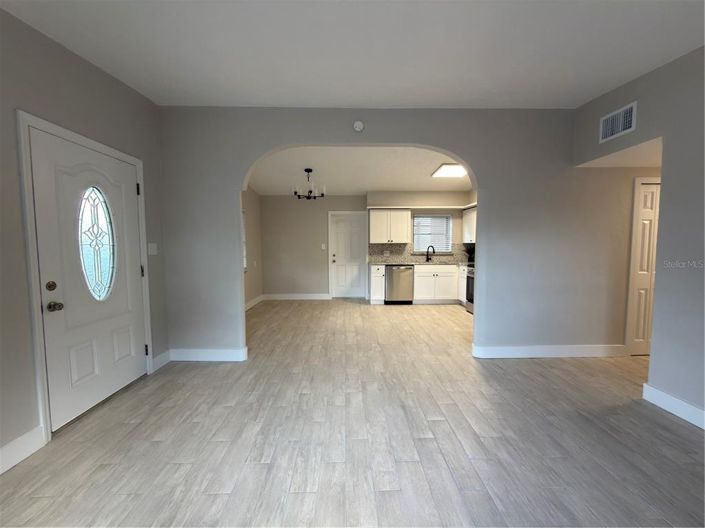 Image No.7-3 Bed House for sale